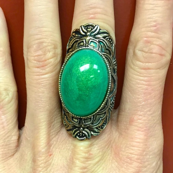 Antique style Ring - Picture 3 of 3